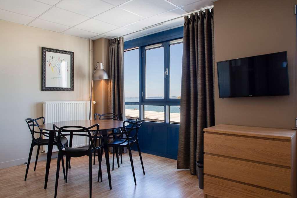 Hotel Les Residences D'Armor Douarnenez Room photo